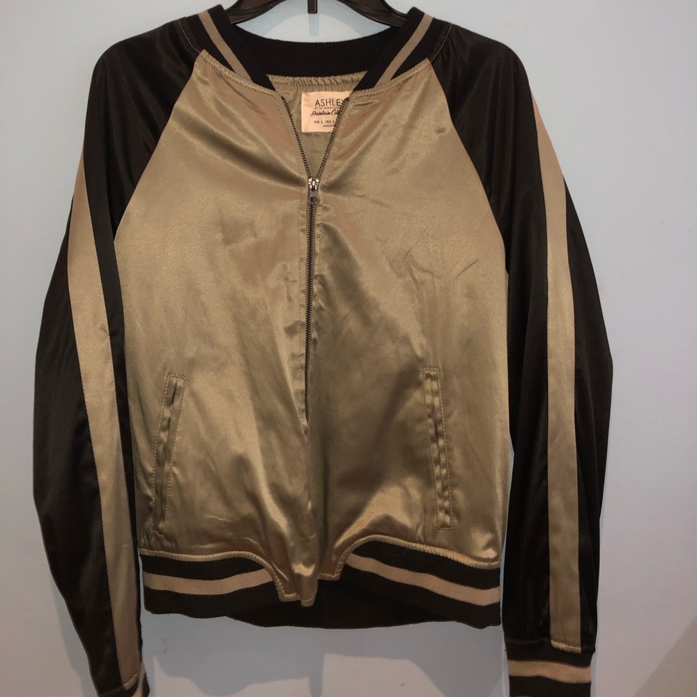 Bomber jacket